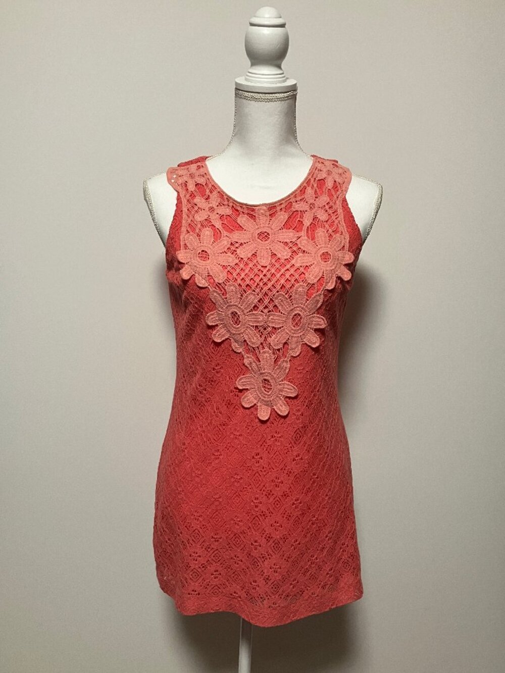 Flying Tomato Boho Floral Crochet Lace Mini Dress, Size Small, Style #ID11787 - Picture 1 of 7